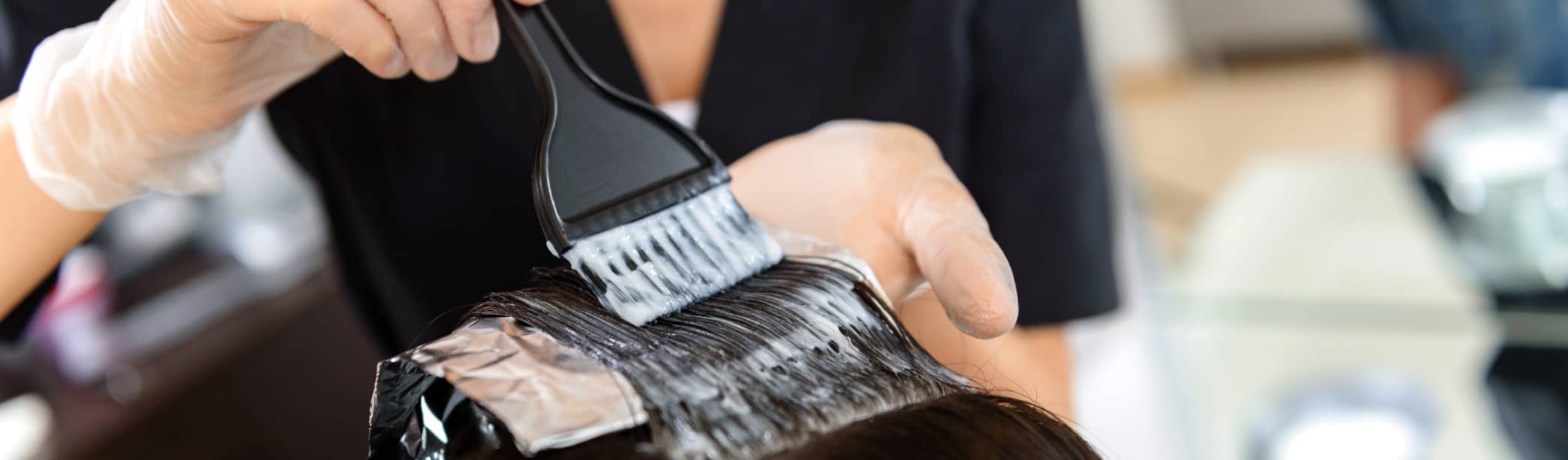 Quand peut-on se colorer les cheveux après un traitement LED ? | Maison Albanéa | Aubagne